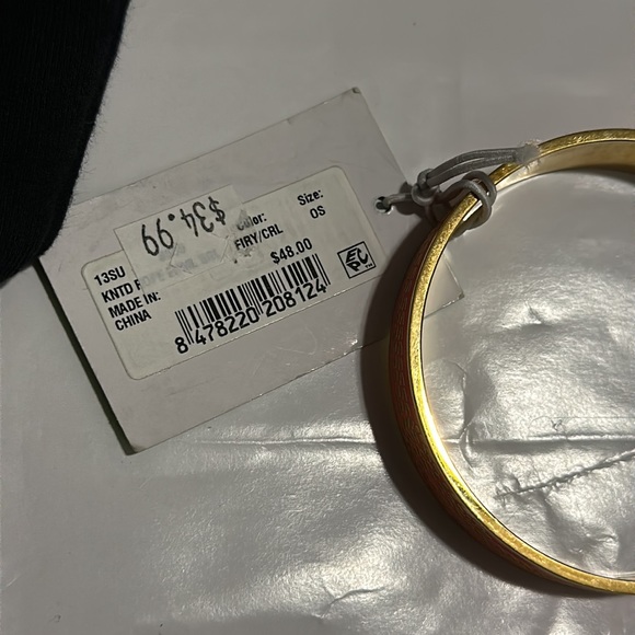 C Wonder coral rope enamel bangle bracelet - Picture 4 of 4